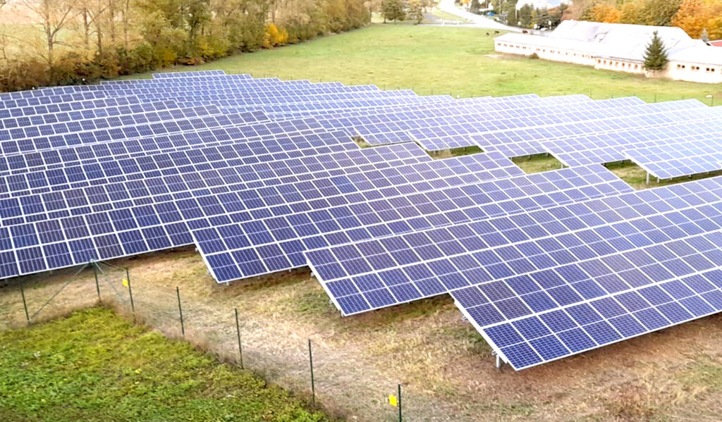 Suncatcher Solaranlage Freifläche