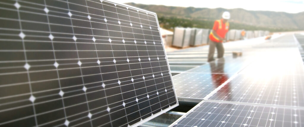 Solaranlage Bauarbeiter
